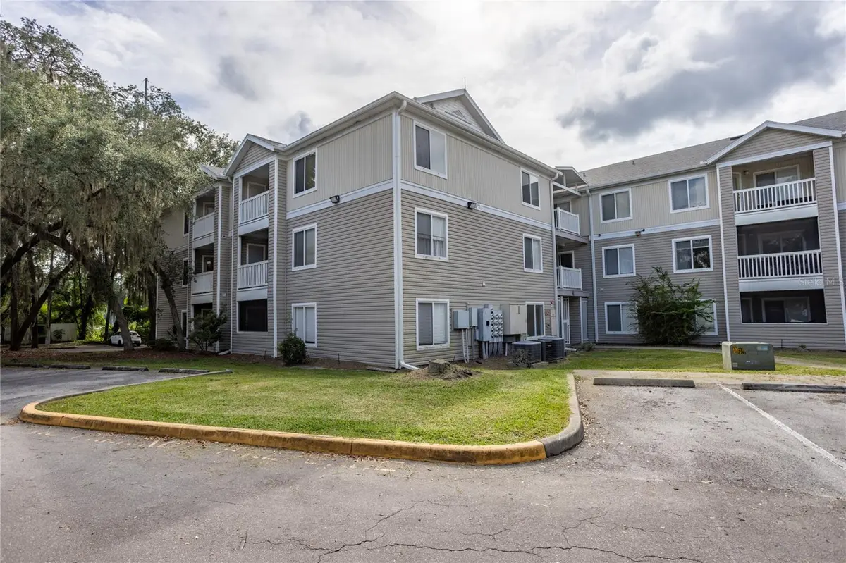 4000 SW 23RD ST #1-202, Gainesville, FL 32608