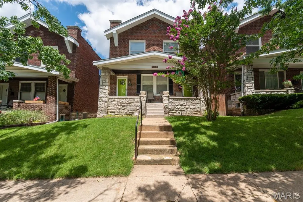 5249 Sutherland Ave, St Louis, MO 63109