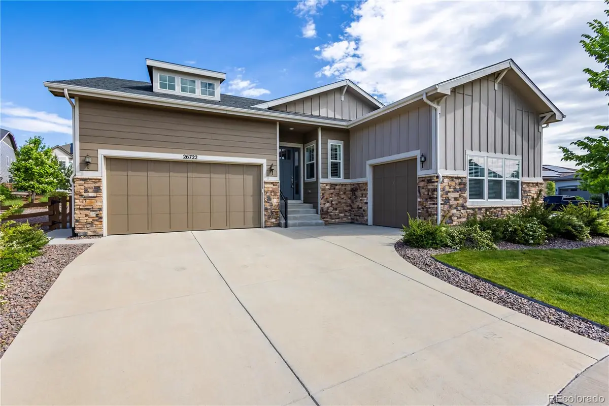 26722 E Peakview PL, Aurora, CO 80016