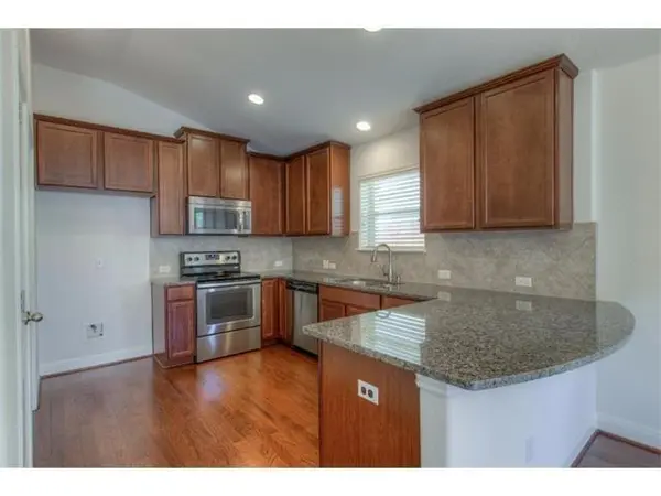 10721 Dinah DR, Austin, TX 78748