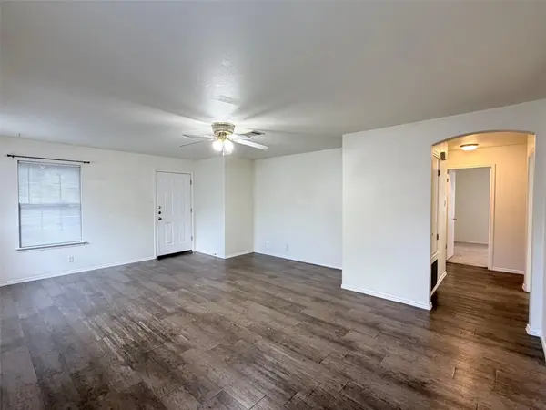 612 Elizabeth LN, Bastrop, TX 78602