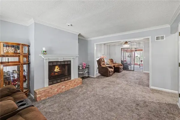 601 E 120th ST, Kansas City, MO 64145