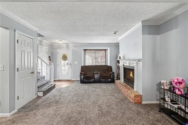 601 E 120th ST, Kansas City, MO 64145