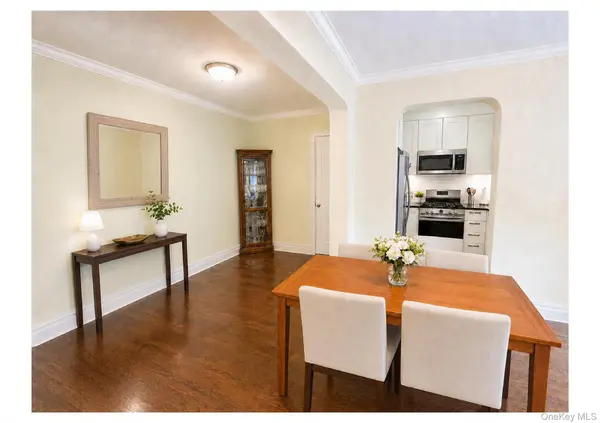 73-12 35th AVE #D32, Jackson Heights, NY 11372