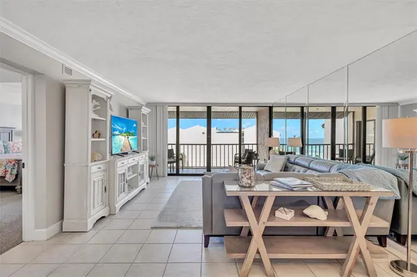 6480 MIDNIGHT PASS RD #612, Sarasota, FL 34242