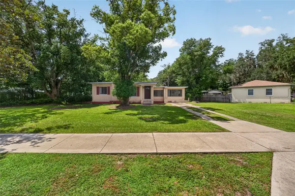 2402 S SUMMERLIN AVE, Sanford, FL 32771