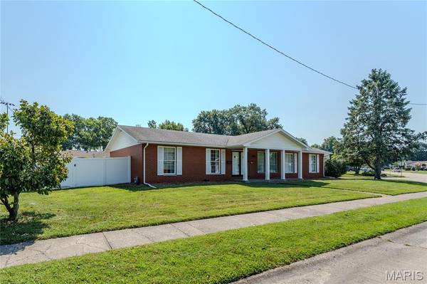 3300 Colgate PL, Granite City, IL 62040