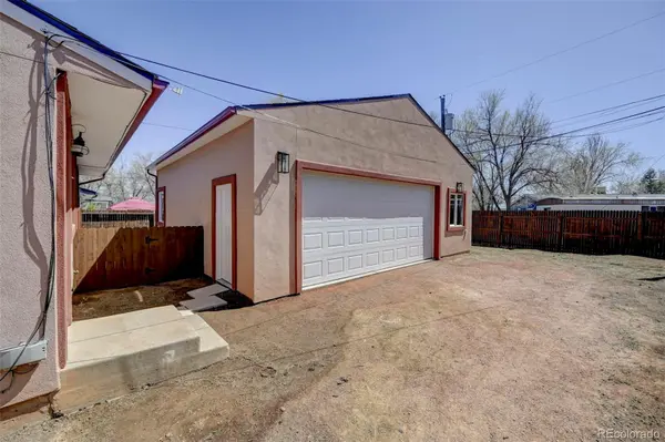 503 Crest ST, Fountain, CO 80817