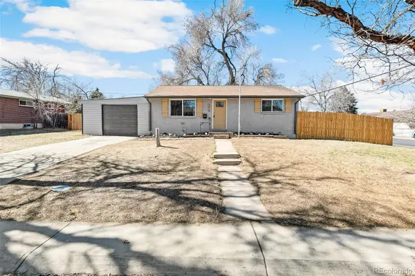 315 S Xapary ST, Aurora, CO 80012