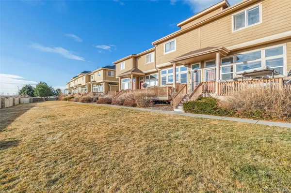 9752 Dahlia LN, Thornton, CO 80229