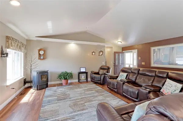 1123 Country Acres DR, Johnstown, CO 80534
