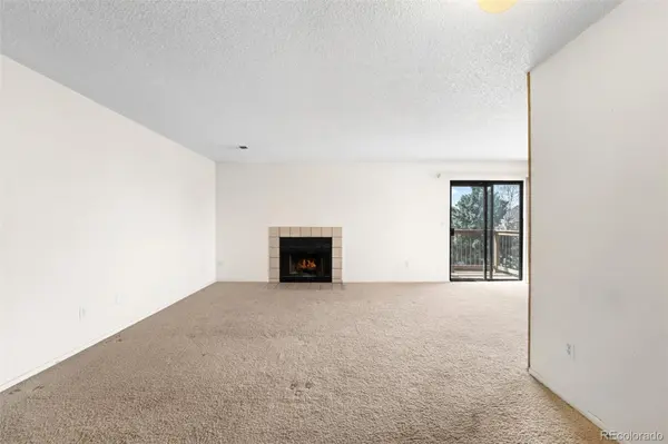 3041 S Ursula CIR #302, Aurora, CO 80014