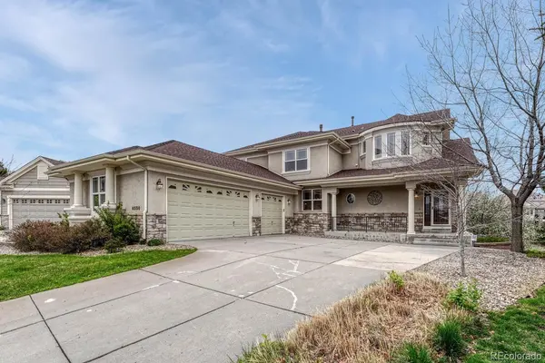 6556 S Versailles CT, Aurora, CO 80016