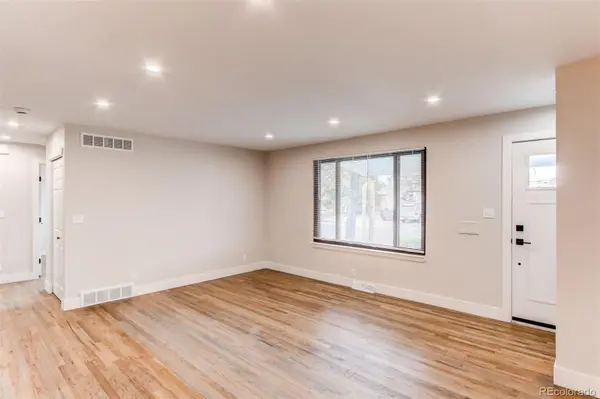 2372 Paris ST, Aurora, CO 80010