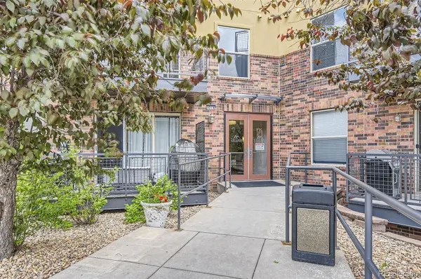 9019 E Panorama CIR #D504, Englewood, CO 80112