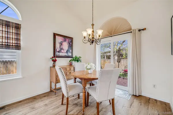 9032 W Arizona DR, Lakewood, CO 80232