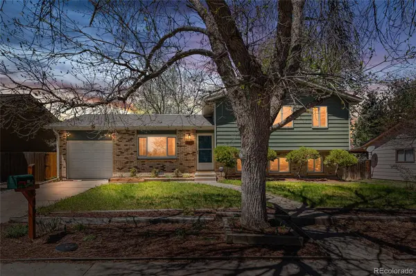 845 S Kenton ST, Aurora, CO 80012
