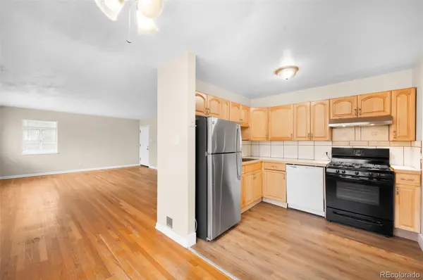 10505 Lowry PL, Aurora, CO 80010