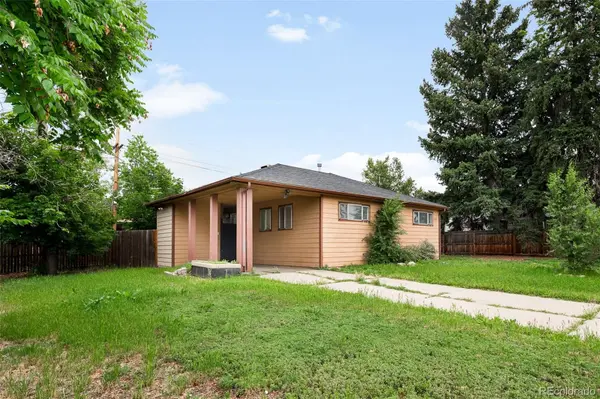 10505 Lowry PL, Aurora, CO 80010
