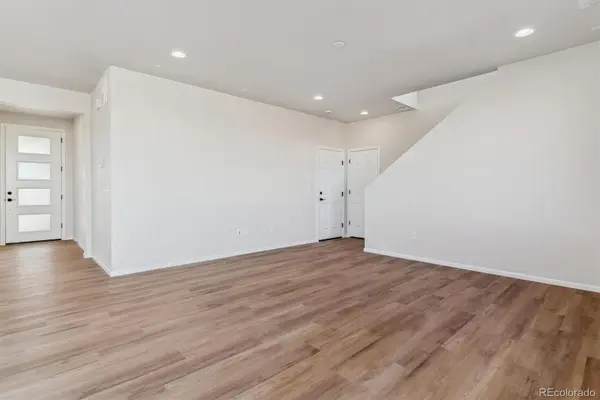 24705 E 41st AVE, Aurora, CO 80019