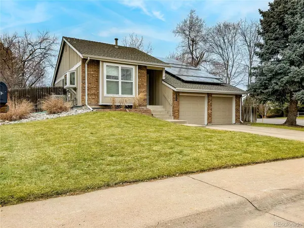8217 S Syracuse CT, Centennial, CO 80112