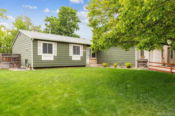 5007 S Richfield CIR, Aurora, CO 80015