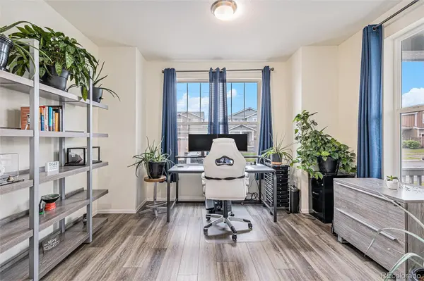 26385 E Canal PL, Aurora, CO 80018