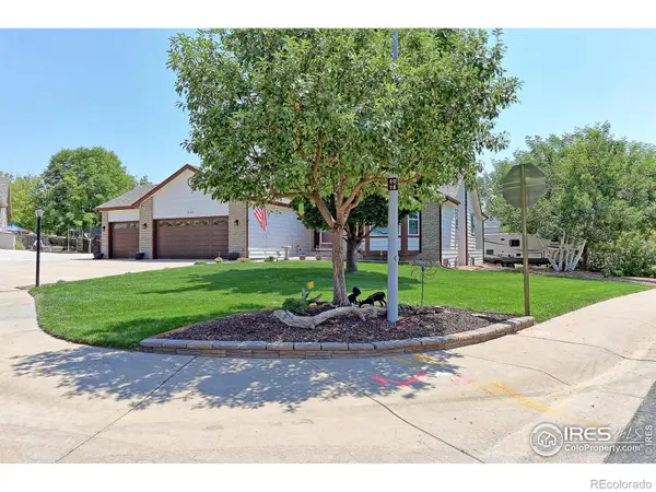 1123 Country Acres DR, Johnstown, CO 80534
