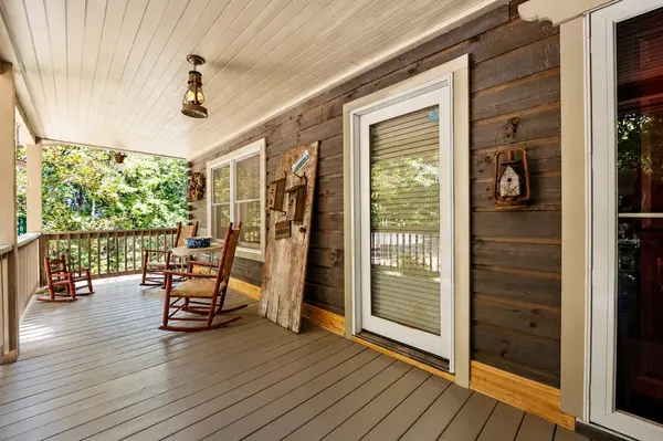 3803 Westwood Dr, Sevierville, TN 37862
