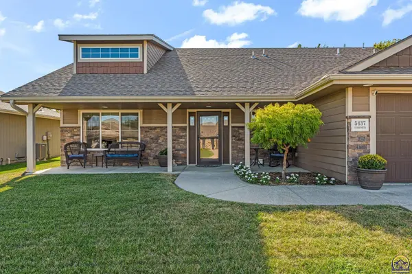 5437 SW Westport DR, Topeka, KS 66610