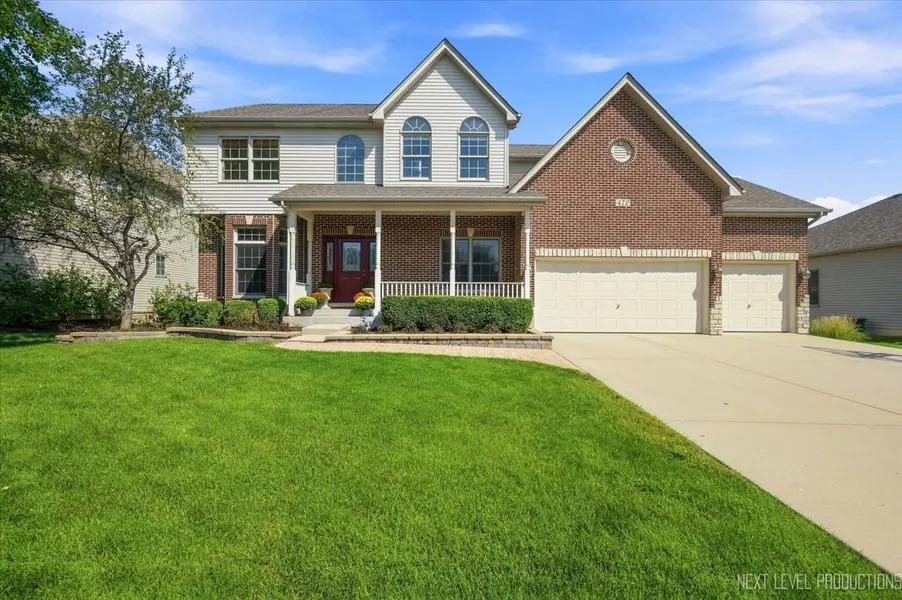 412 Deerfield DR, Oswego, IL 60543