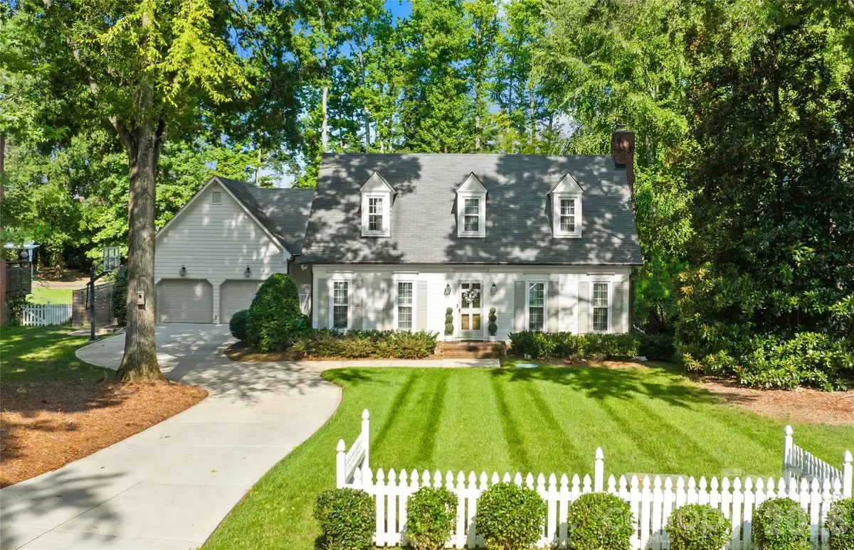 6616 Mays Chapel LN, Charlotte, NC 28270