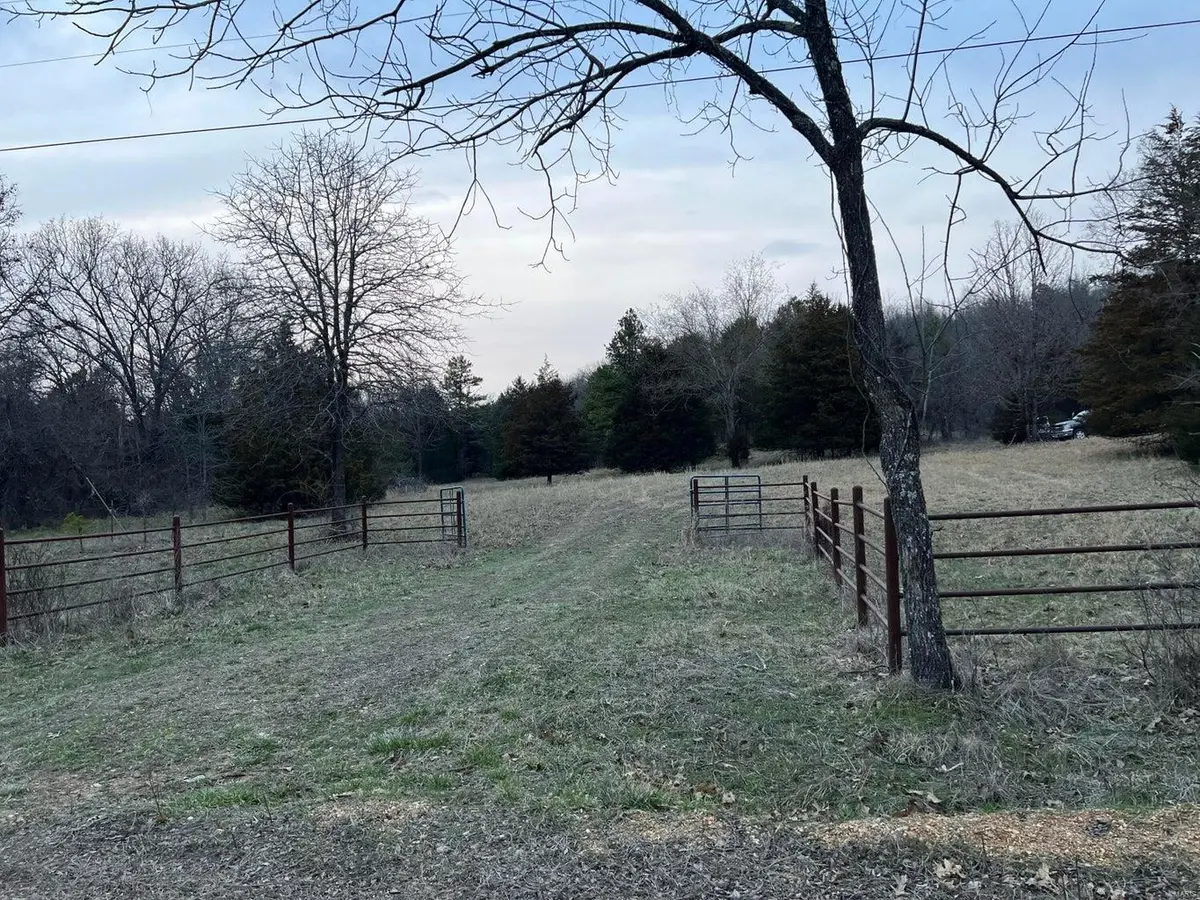 0 C-224, Norwood, MO 65717