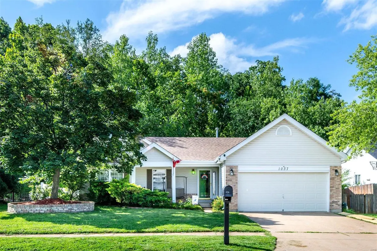 1037 Big Sky DR, Fenton, MO 63026