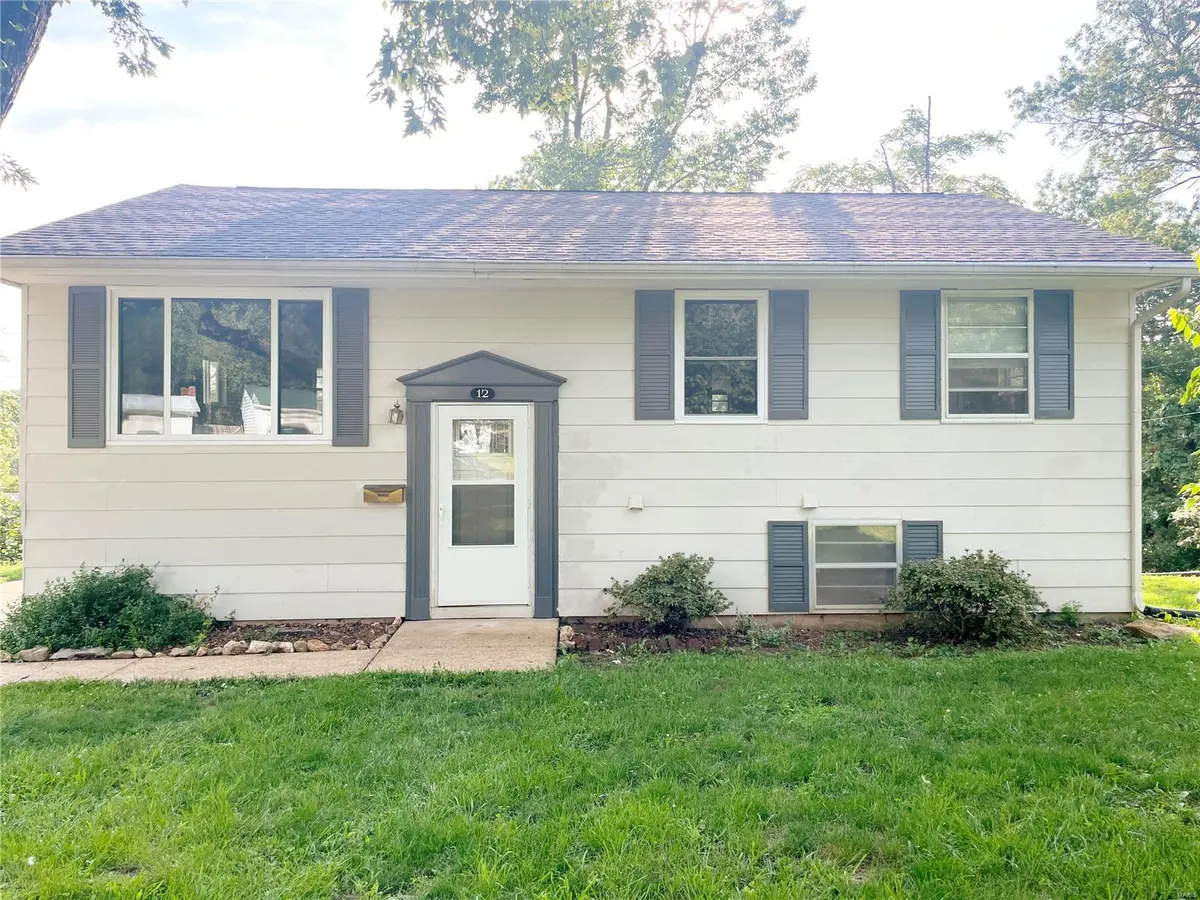 12 Elmwood DR, Rolla, MO 65401