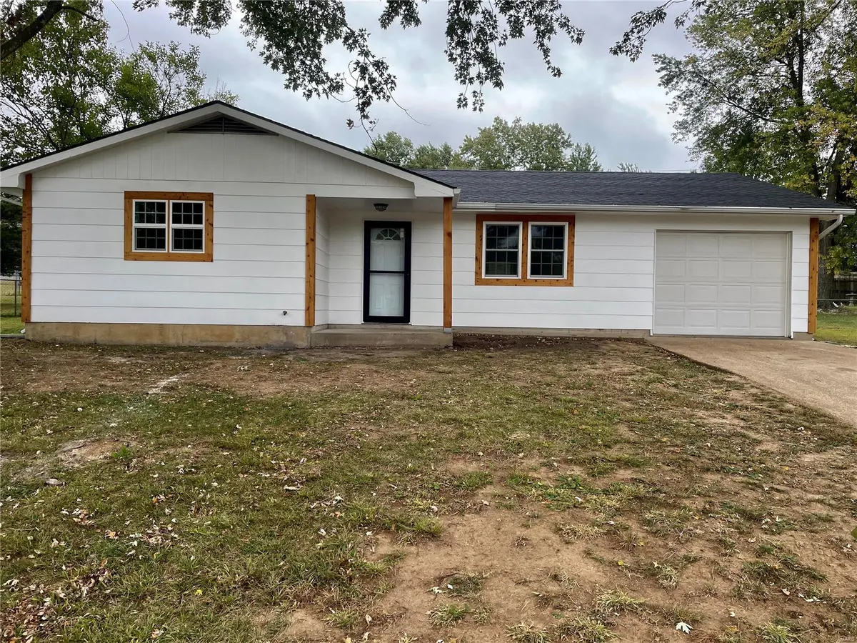 204 Fox Creek RD, Rolla, MO 65401