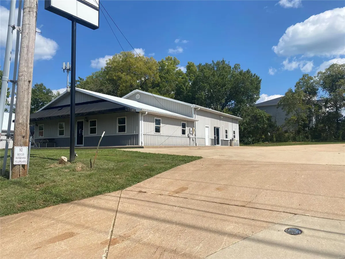 204 hyler, Farmington, MO 63640