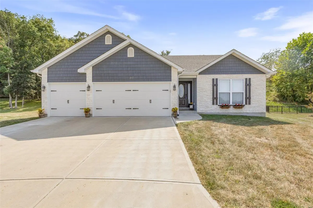 217 Regal CT, Herculaneum, MO 63048