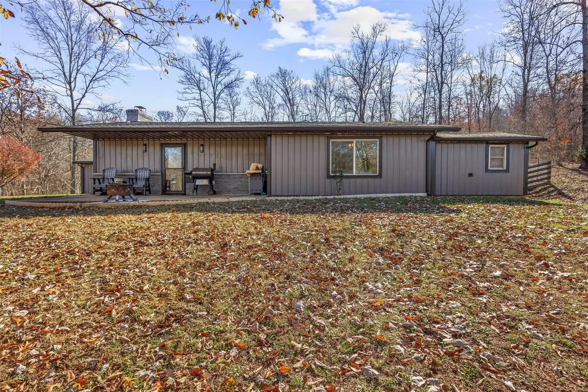 2780 County Rd 160, Des Arc, MO 63636