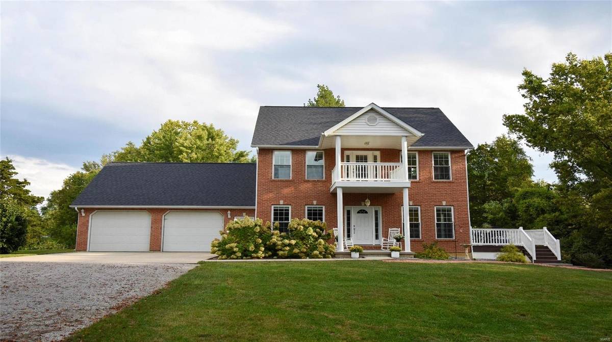2431 Trout Camp RD, Waterloo, IL 62298