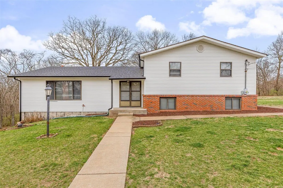 3358 Frontier RD, Festus, MO 63028