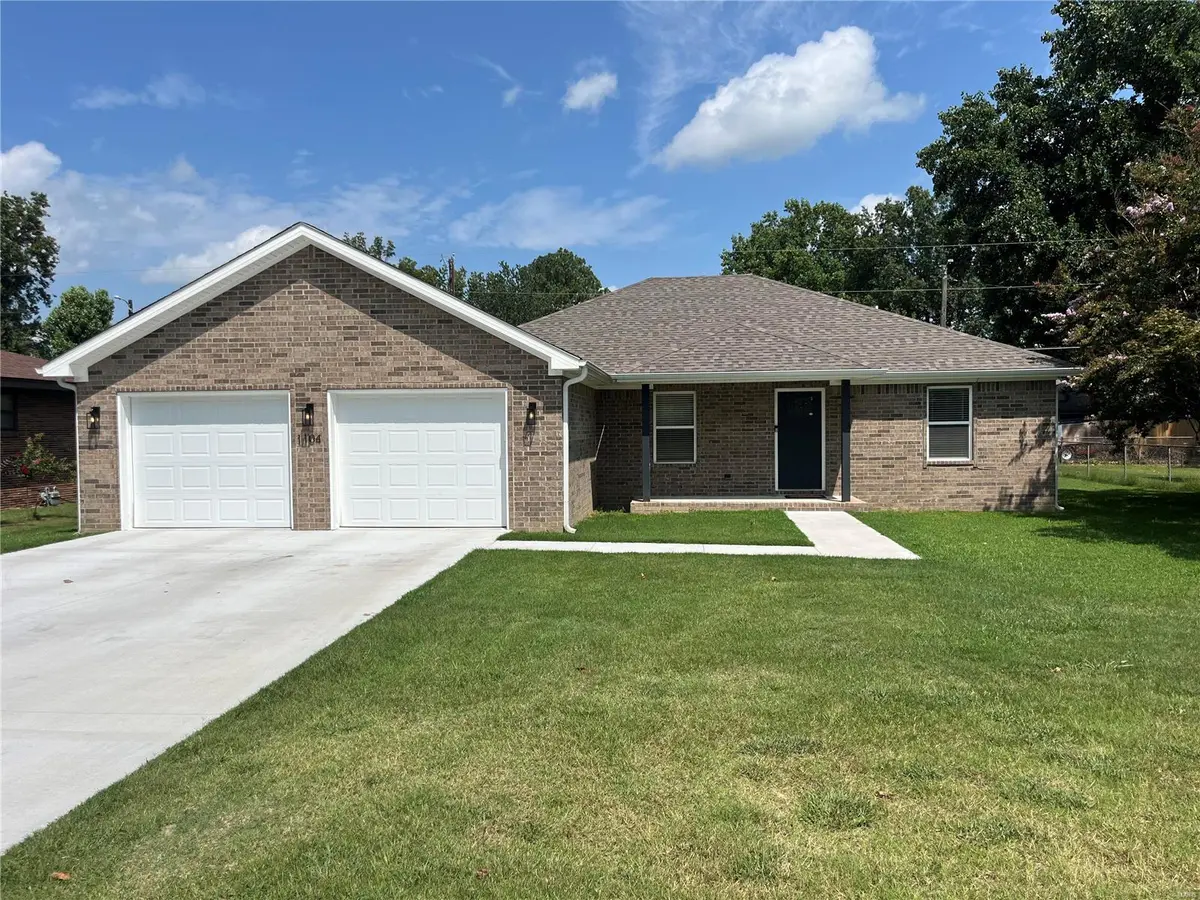 1104 Sarah DR, Kennett, MO 63857