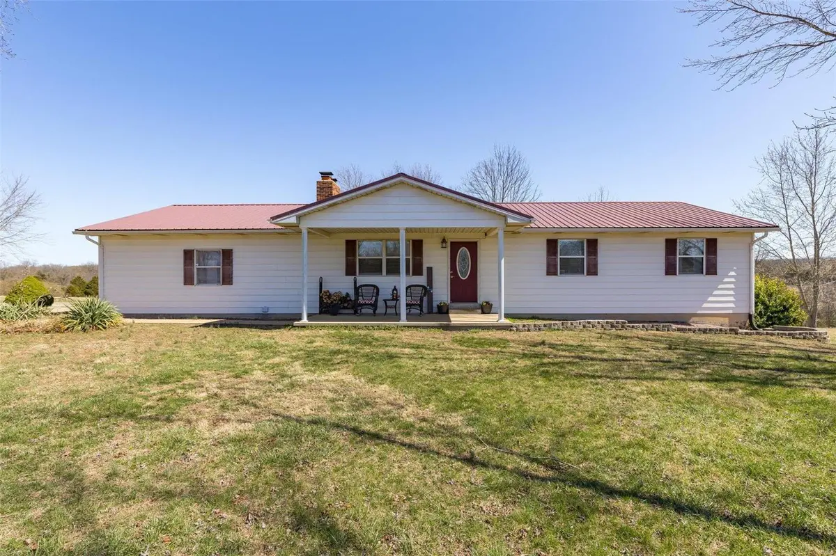 20092 State Route Ee, Farmington, MO 63640