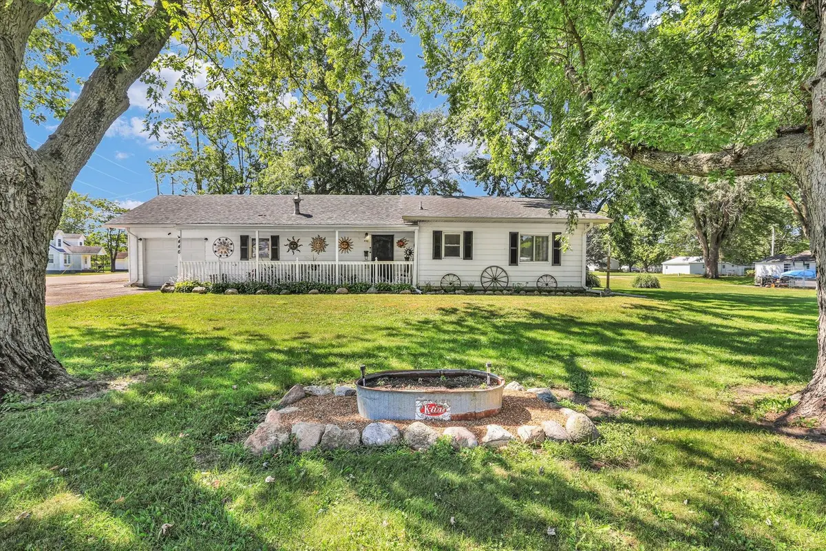 446 CHESTNUT ST E, Paxton, IL 60957