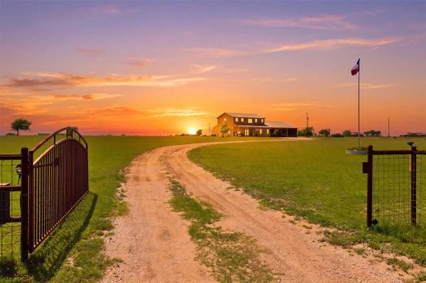 10751 County Road 210, Bertram, TX 78605