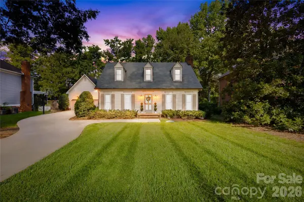 6616 Mays Chapel LN, Charlotte, NC 28270