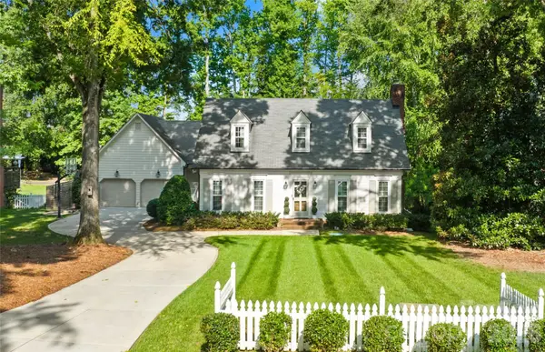 6616 Mays Chapel LN, Charlotte, NC 28270