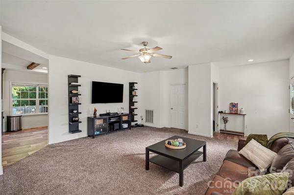 5914 Ruffner CT, Wingate, NC 28174