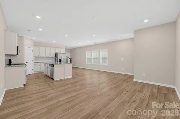 918 Sagecroft LN, Indian Trail, NC 28079