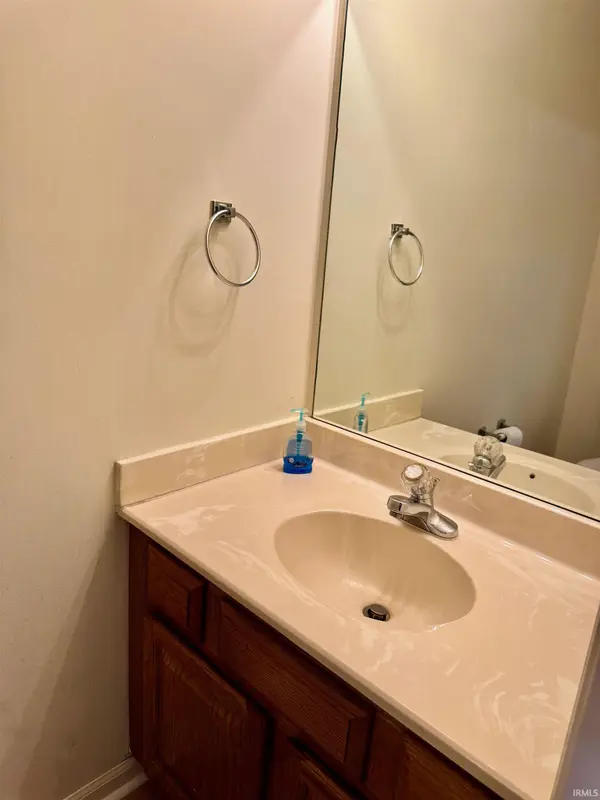 729 E Sherwood Hills DR, Bloomington, IN 47401